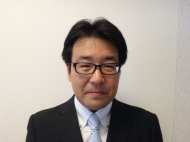 施設長　上山　真一郎