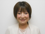 施設長　八向　美里