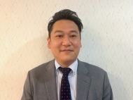 施設長　土井　翔太